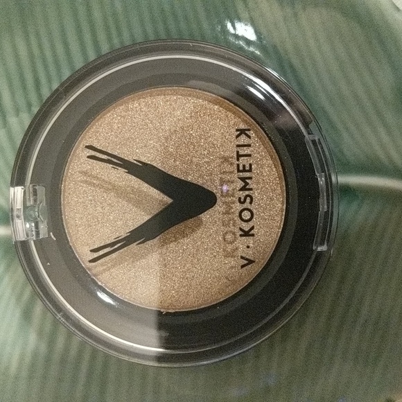 V-Kosmetix Other - Pressed Shimmer Powder